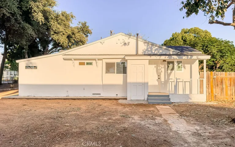 956 Avenue B, Calimesa, California 92320