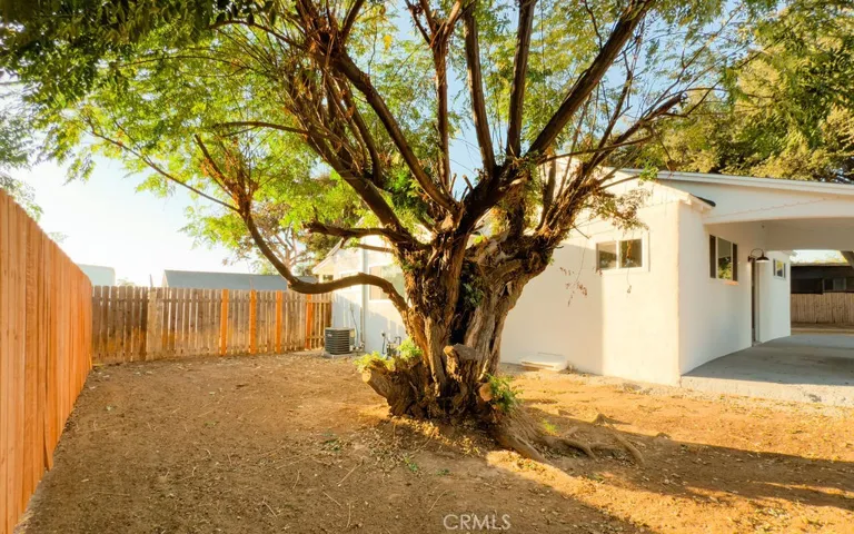 956 Avenue B, Calimesa, California 92320
