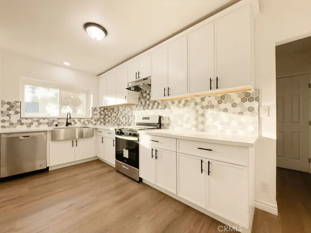 956 Avenue B, Calimesa, California 92320