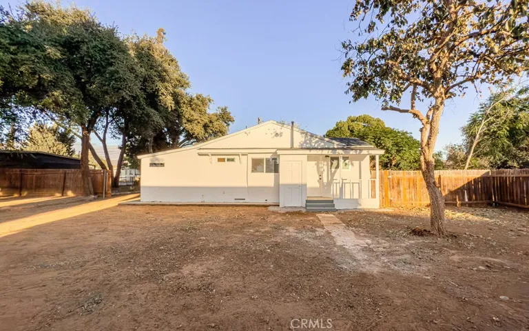956 Avenue B, Calimesa, California 92320