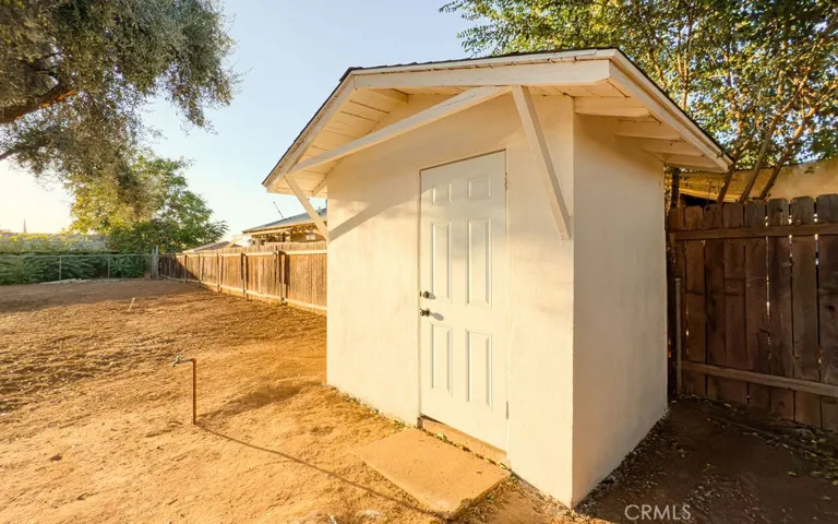 956 Avenue B, Calimesa, California 92320