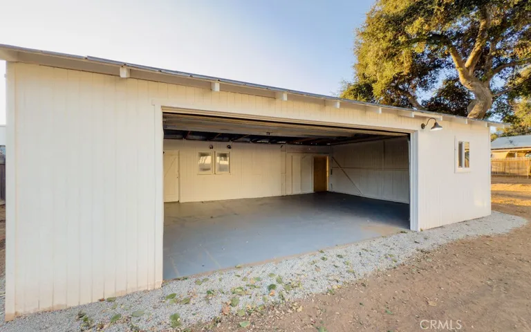 956 Avenue B, Calimesa, California 92320