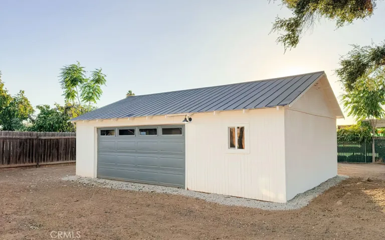 956 Avenue B, Calimesa, California 92320