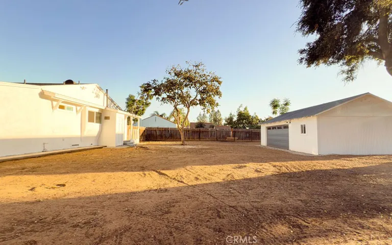 956 Avenue B, Calimesa, California 92320