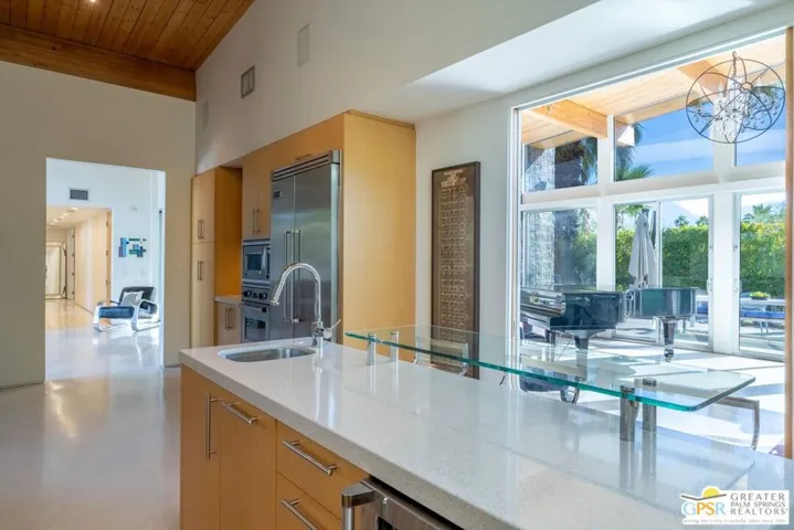 1701 Royal Palm Court, Palm Springs, California 92262