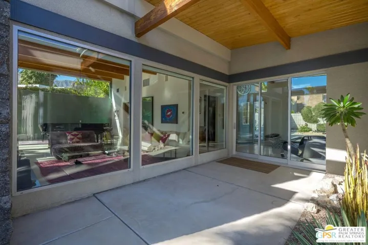 1701 Royal Palm Court, Palm Springs, California 92262