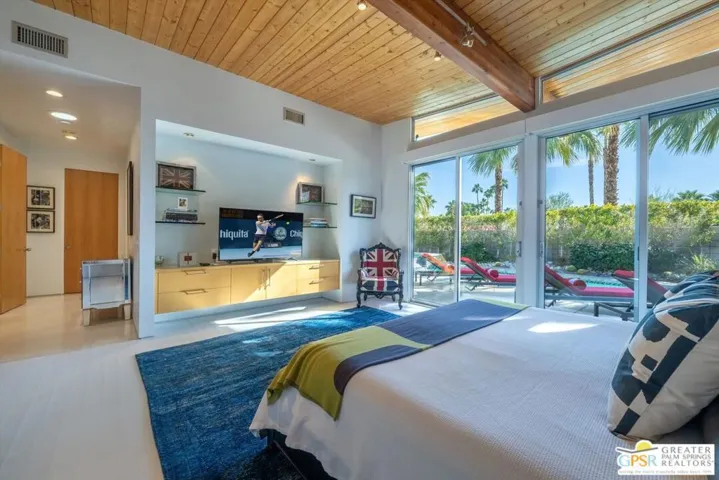 1701 Royal Palm Court, Palm Springs, California 92262