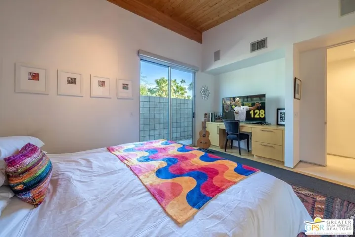 1701 Royal Palm Court, Palm Springs, California 92262