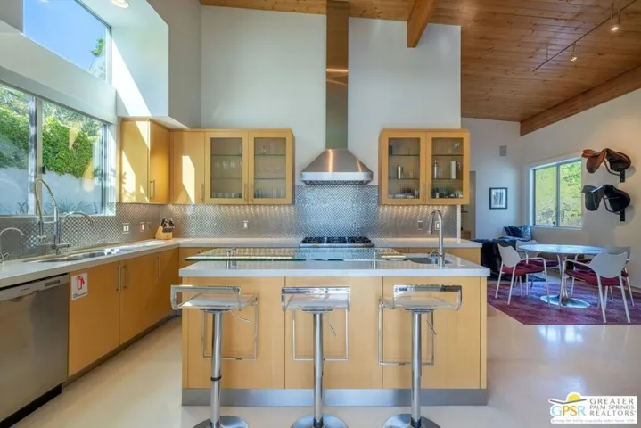 1701 Royal Palm Court, Palm Springs, California 92262