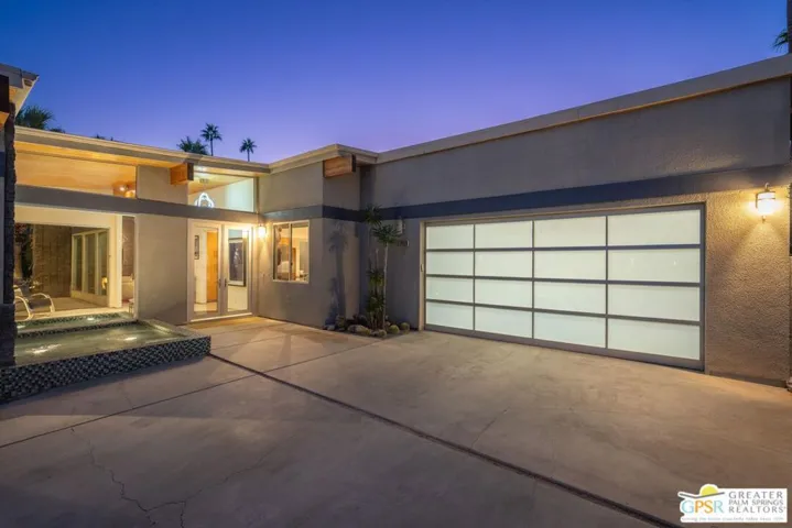 1701 Royal Palm Court, Palm Springs, California 92262