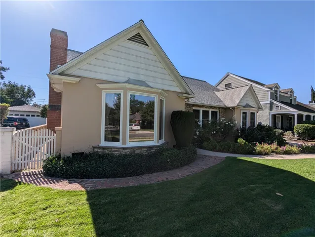 1109 N Hidalgo Avenue, Alhambra, California 91801