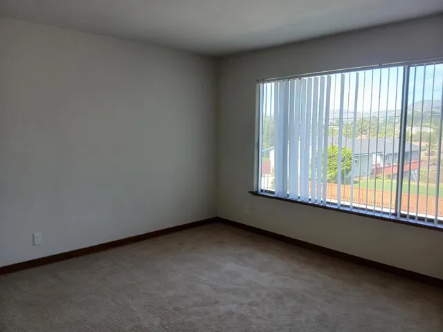 630 Buena Vista Street, Moss Beach, California 94038