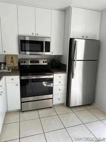 6930 Hyde Park Dr 101, San Diego, California 92119