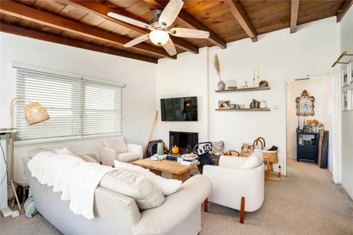 Unit 1-Fireplace and vaulted ceiling