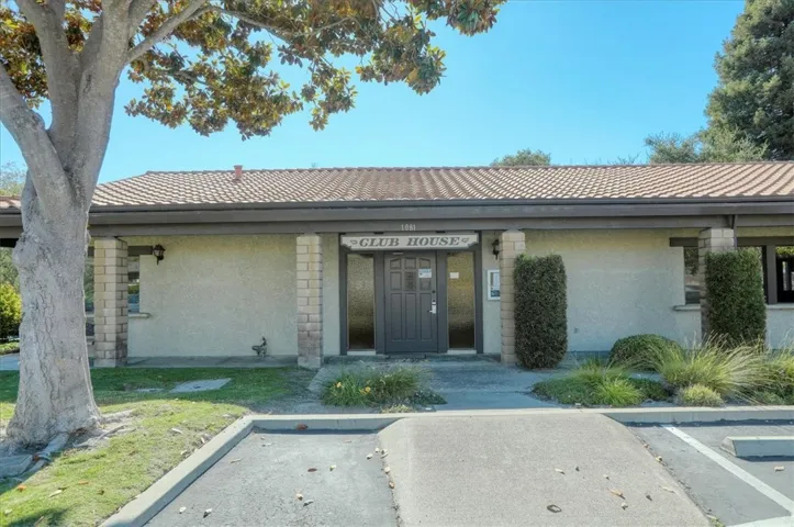Clubhouse for Residents!