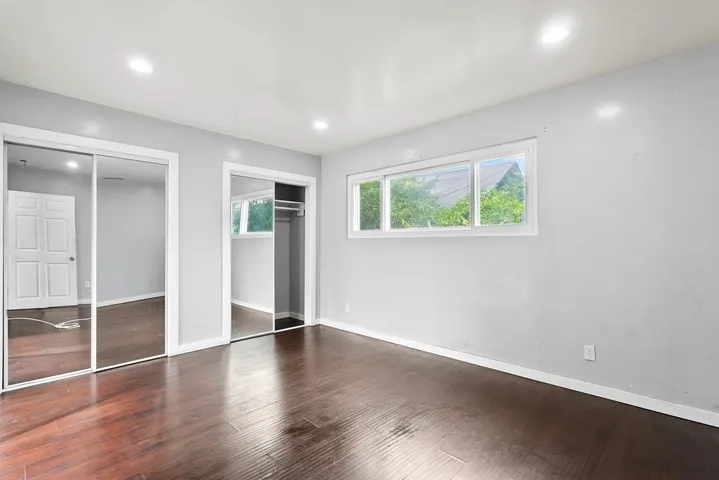 10605 S Burl Avenue, Inglewood, California 90304