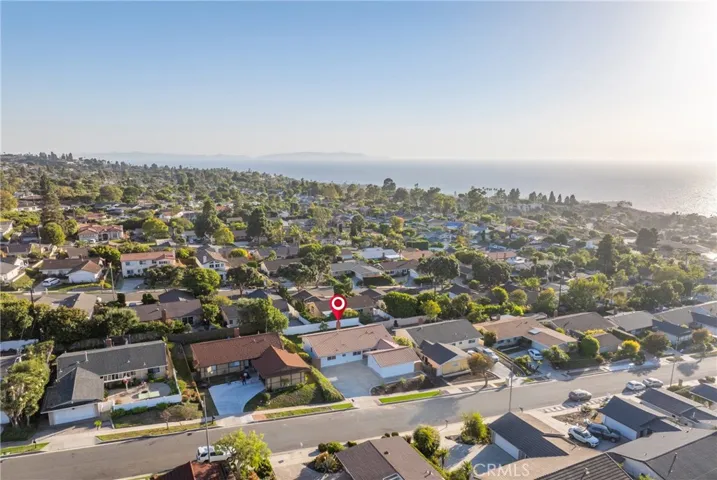 6934 Lofty Grove, Rancho Palos Verdes, California 90275