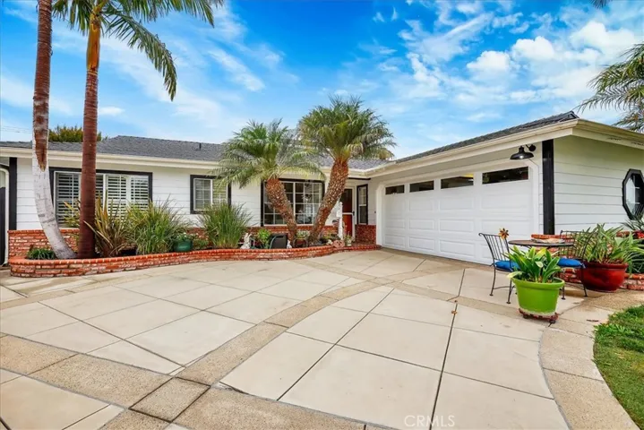 11862 Bartlett Street, Garden Grove, California 92845