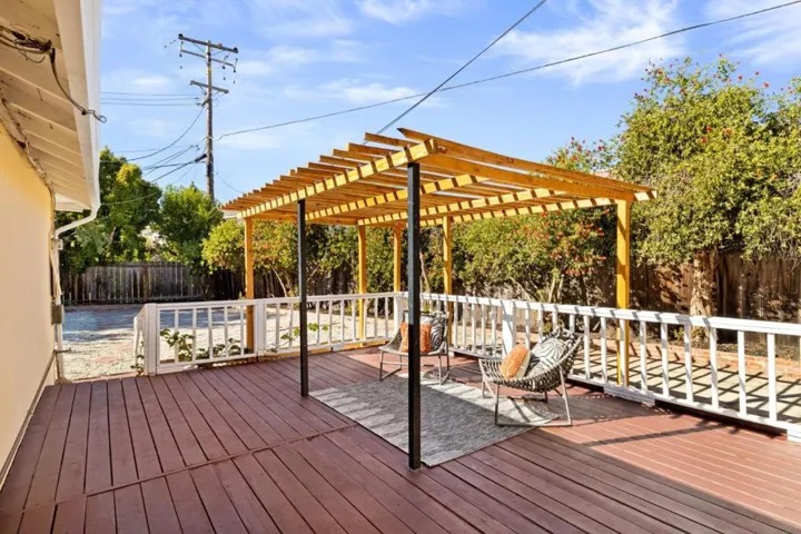 2575 S. Winchester Boulevard, Campbell, California 95008