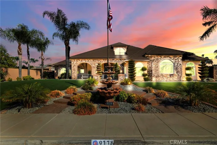 9116 Cortona Court, Bakersfield, California 93314
