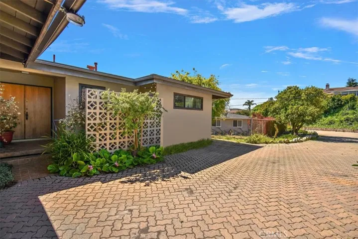 2727 San Ramon Drive, Rancho Palos Verdes, California 90275