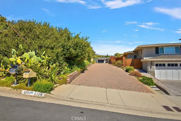 2727 San Ramon Drive, Rancho Palos Verdes, California 90275