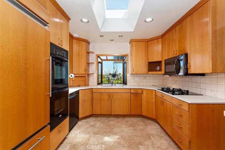 2727 San Ramon Drive, Rancho Palos Verdes, California 90275