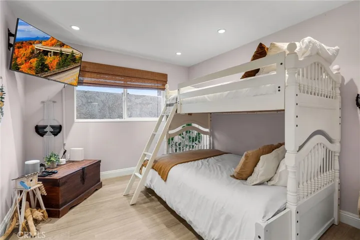 1317 W Bay Avenue, Newport Beach, California 92661