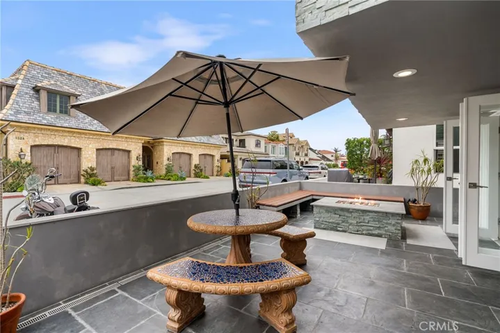 1317 W Bay Avenue, Newport Beach, California 92661