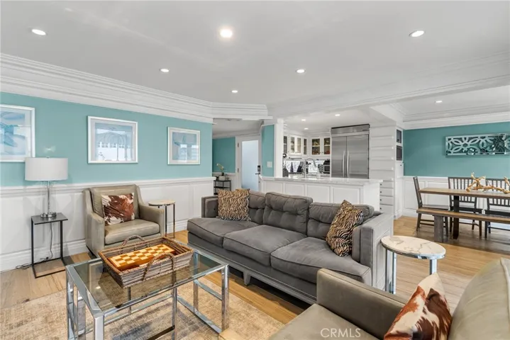 1317 W Bay Avenue, Newport Beach, California 92661