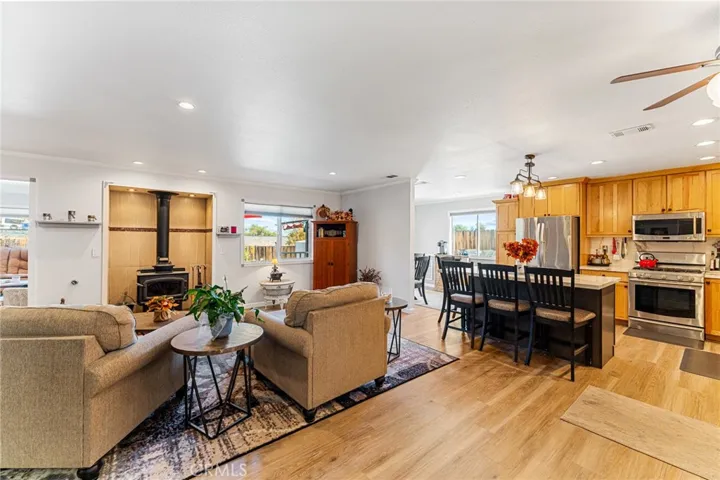 18538 Live Oak Street, Hesperia, California 92345