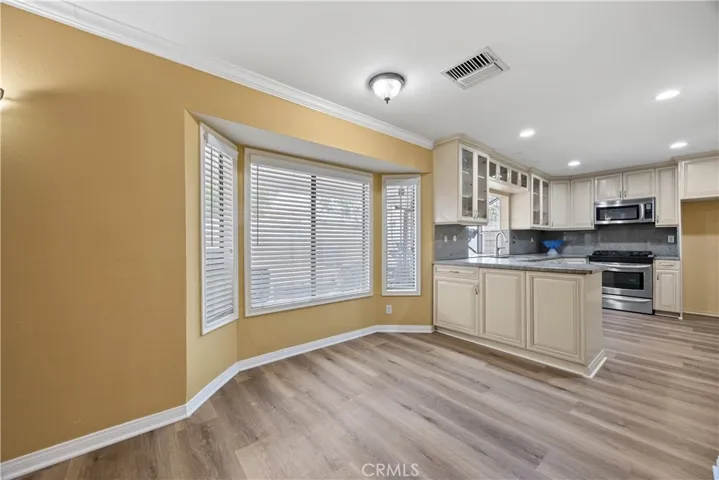 7932 Casaba Avenue, Winnetka, California 91306