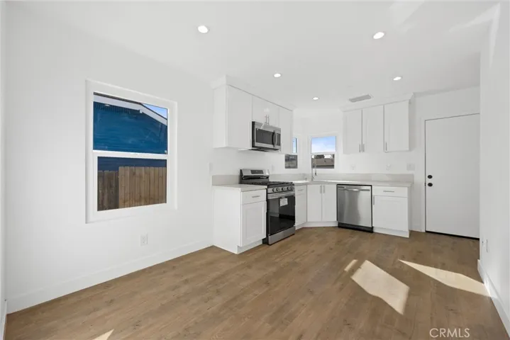 219 8th Street, Bakersfield, California 93304