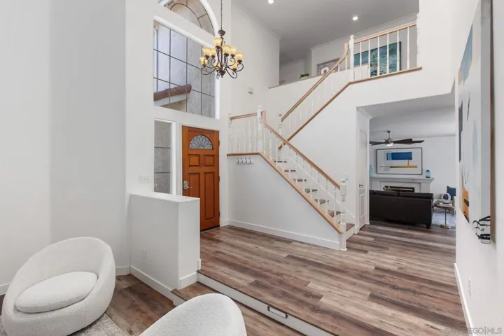 15951 Hidden Valley Dr, Poway, California 92064