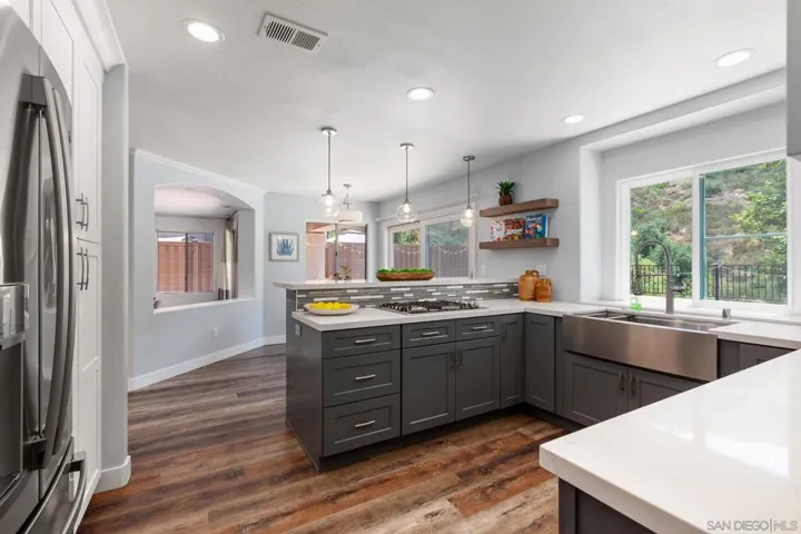 15951 Hidden Valley Dr, Poway, California 92064