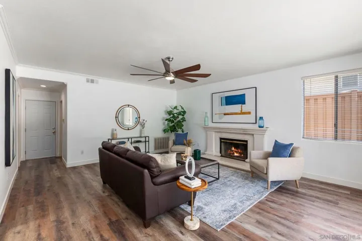 15951 Hidden Valley Dr, Poway, California 92064