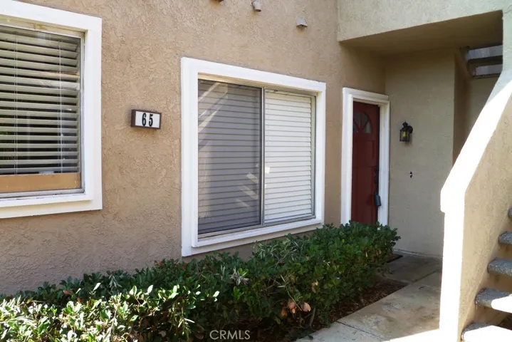 65 Goldenrod, Irvine, California 92614
