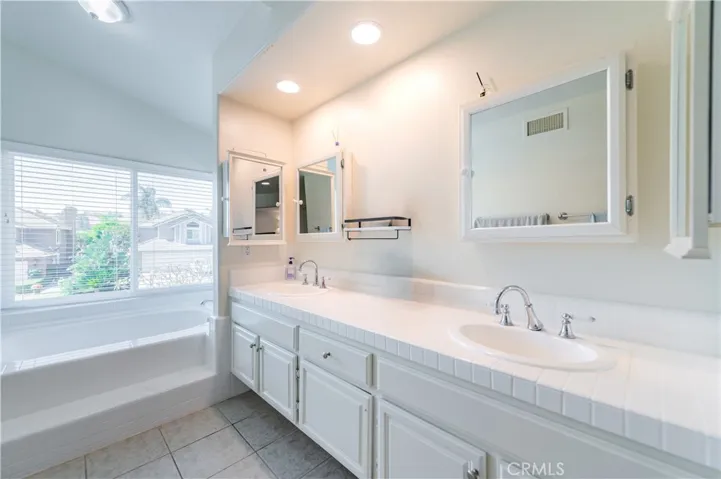 28105 Hollyberry Lane, Yorba Linda, California 92887