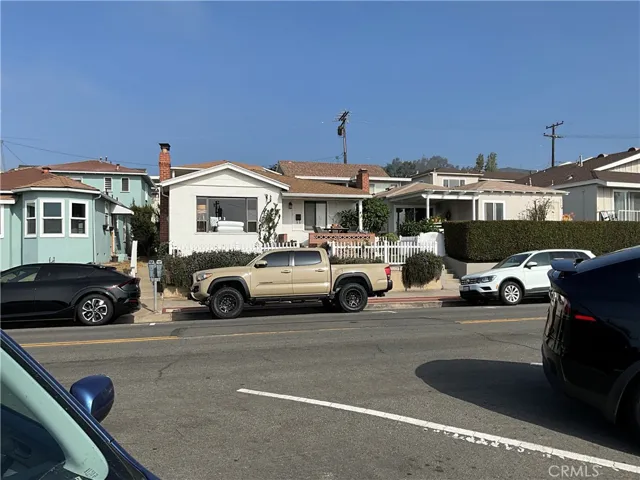 210 Cliff Drive, Laguna Beach, California 92651