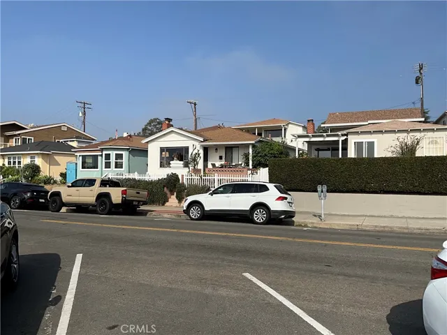 210 Cliff Drive, Laguna Beach, California 92651