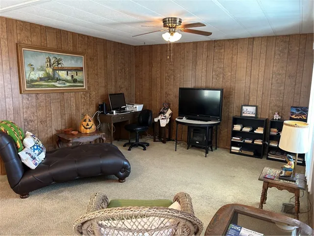 601 N Kirby 23, Hemet, California 92545