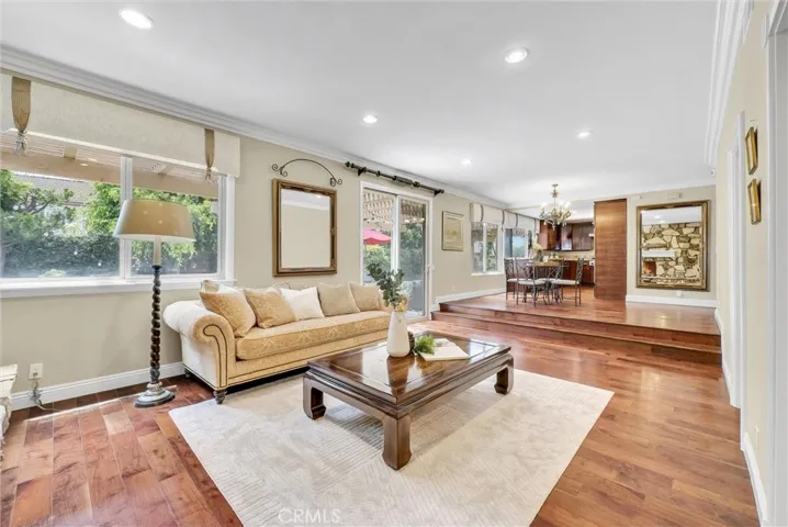 2548 Crown Way, Fullerton, California 92833