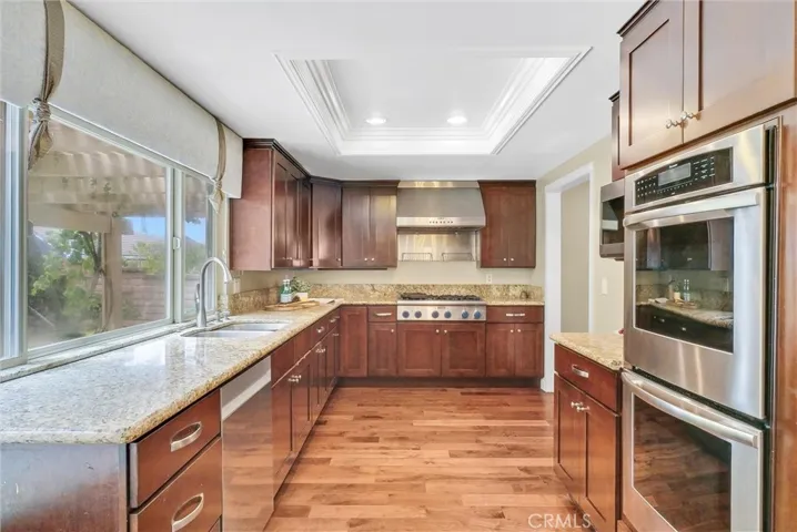 2548 Crown Way, Fullerton, California 92833