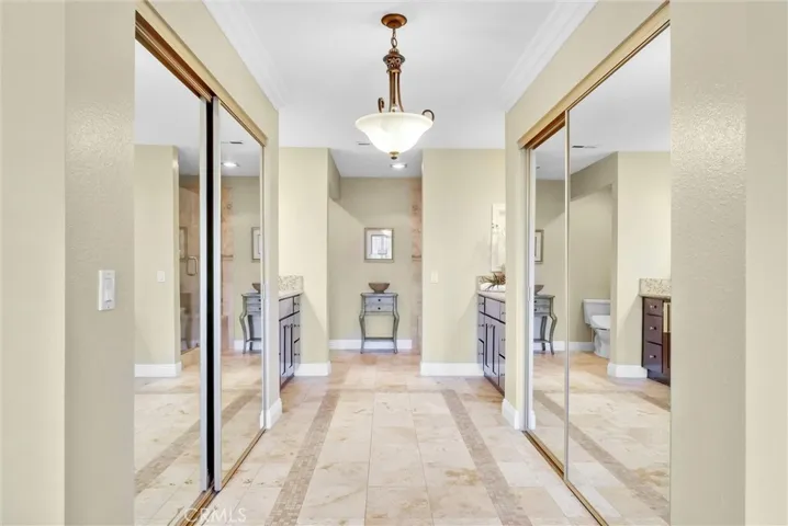 2548 Crown Way, Fullerton, California 92833