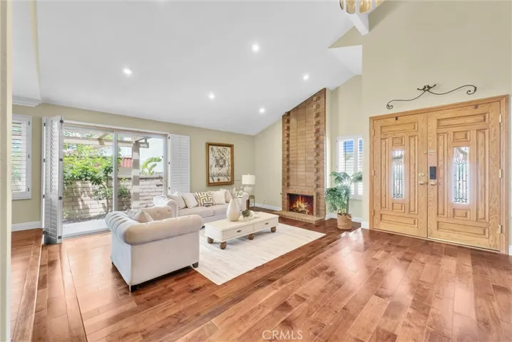 2548 Crown Way, Fullerton, California 92833