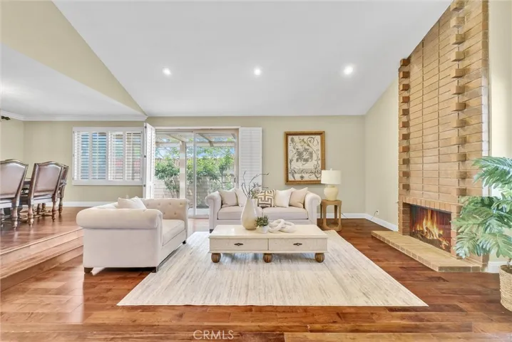 2548 Crown Way, Fullerton, California 92833