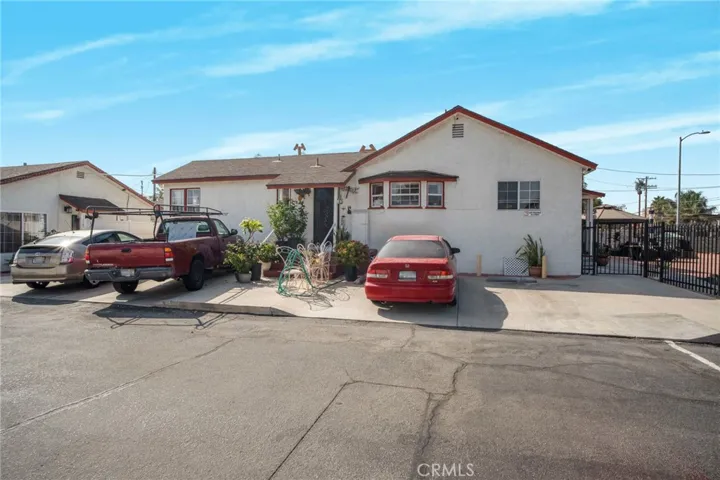 11966 Saticoy Street, North Hollywood, California 91605