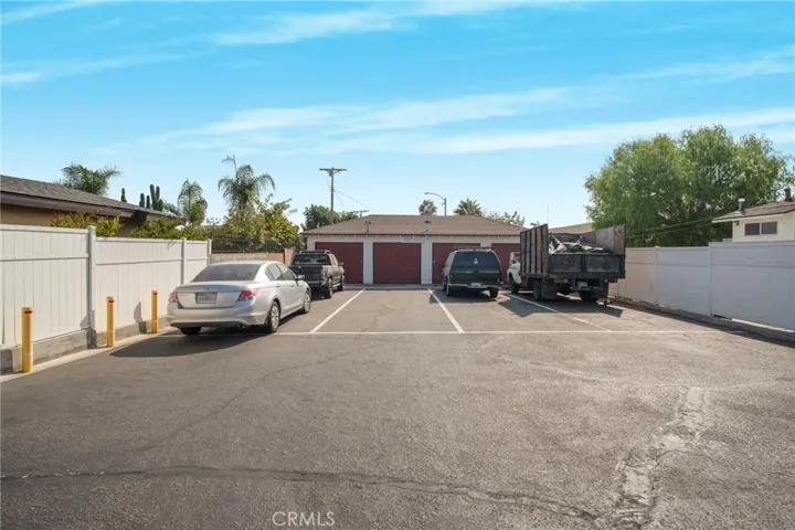 11966 Saticoy Street, North Hollywood, California 91605