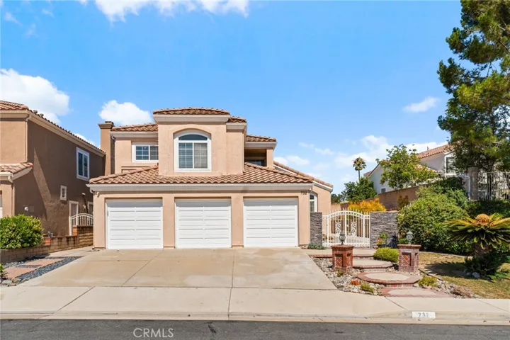 732 S Morningstar Drive, Anaheim Hills, California 92808