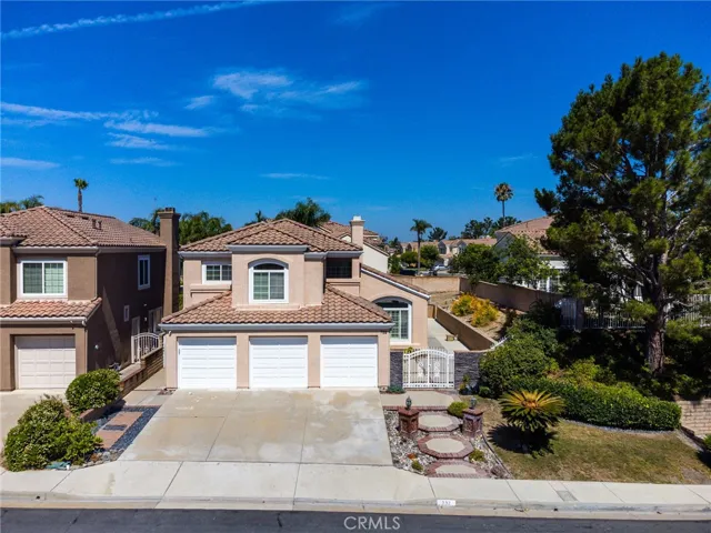 732 S Morningstar Drive, Anaheim Hills, California 92808